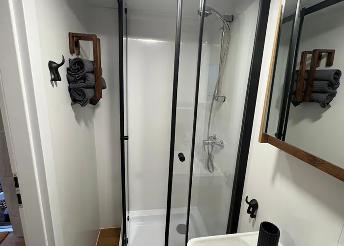 Ke-tiny- Siedlung Haus Paulchen Semesterbostad *