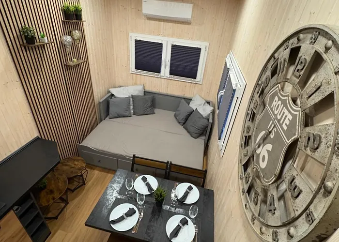 Ke-tiny- Siedlung Haus Paulchen * Oerlenbach